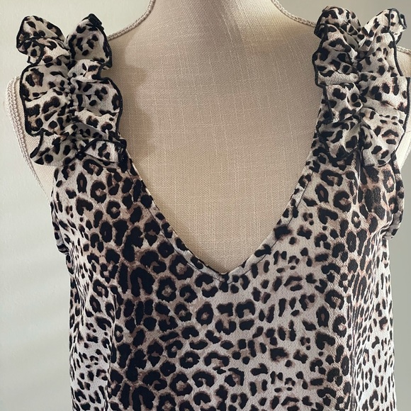 ee:some Leopard Print Tank Ruffled Shoulders - Picture 2 of 10
